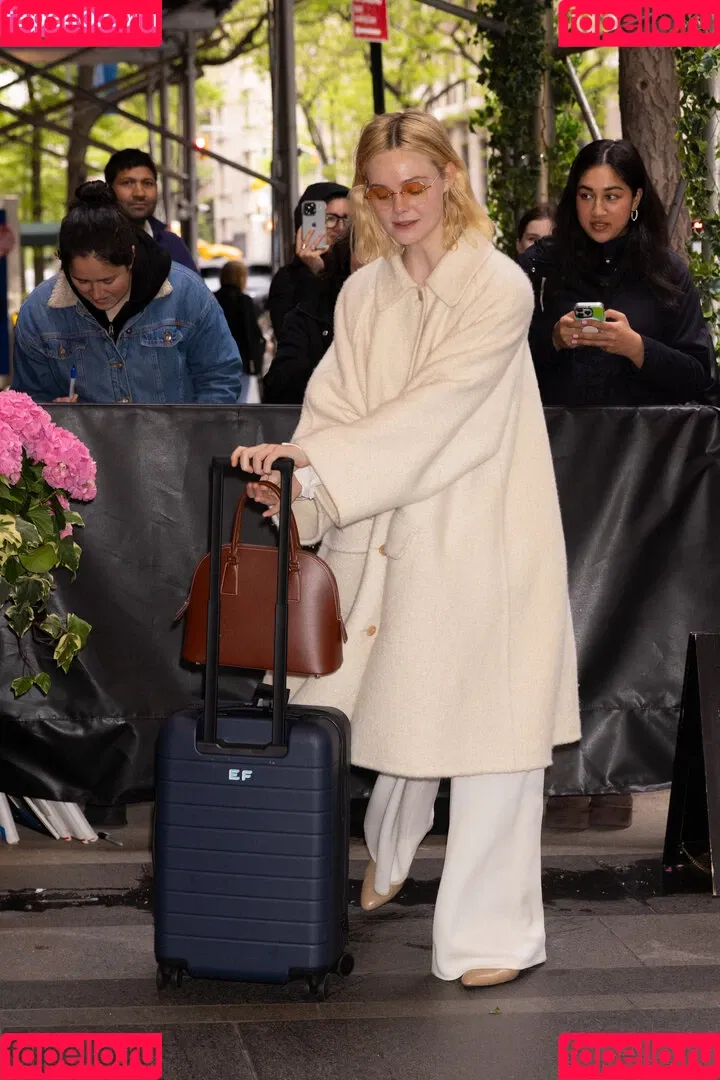 Elle Fanning / ellefanning Onlyfans Photo Gallery 