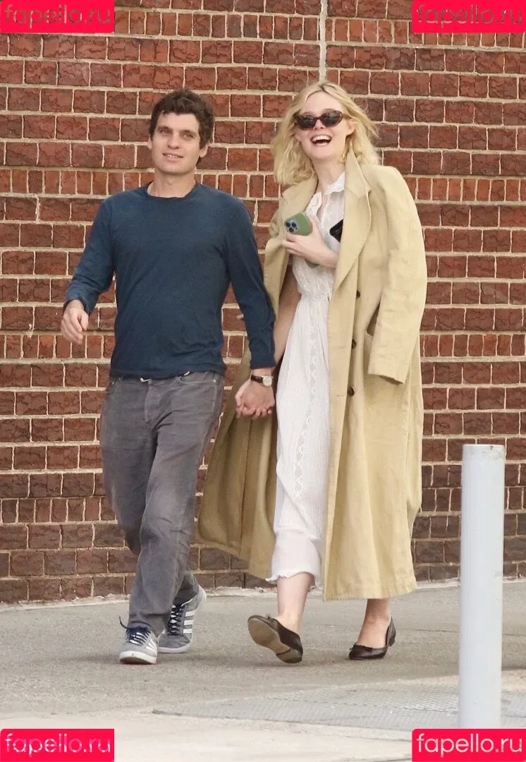 Elle Fanning / ellefanning Onlyfans Photo Gallery 