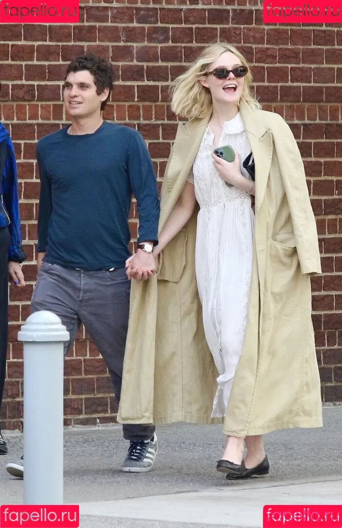 Elle Fanning / ellefanning Onlyfans Photo Gallery 