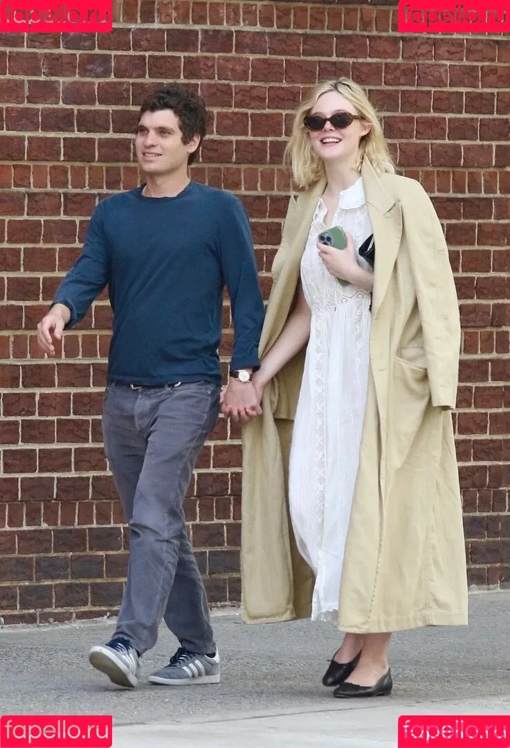 Elle Fanning / ellefanning Onlyfans Photo Gallery 
