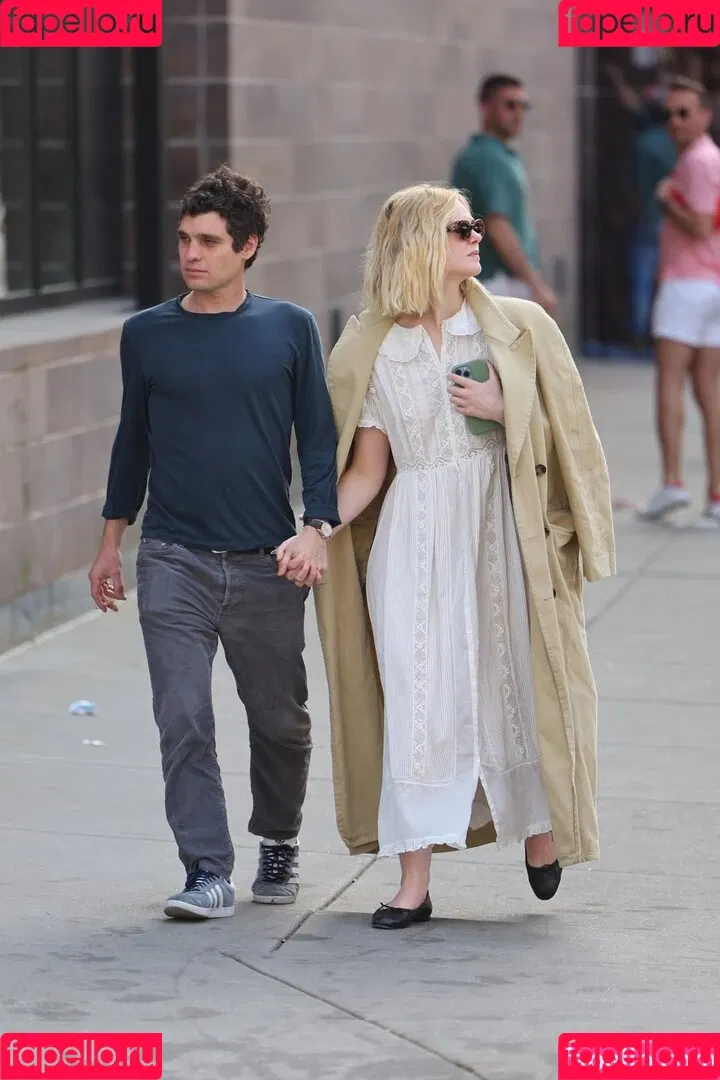 Elle Fanning / ellefanning Onlyfans Photo Gallery 