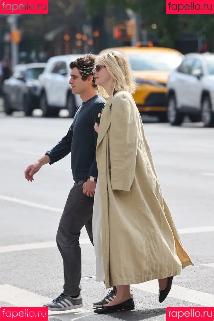 Elle Fanning / ellefanning Onlyfans Photo Gallery 