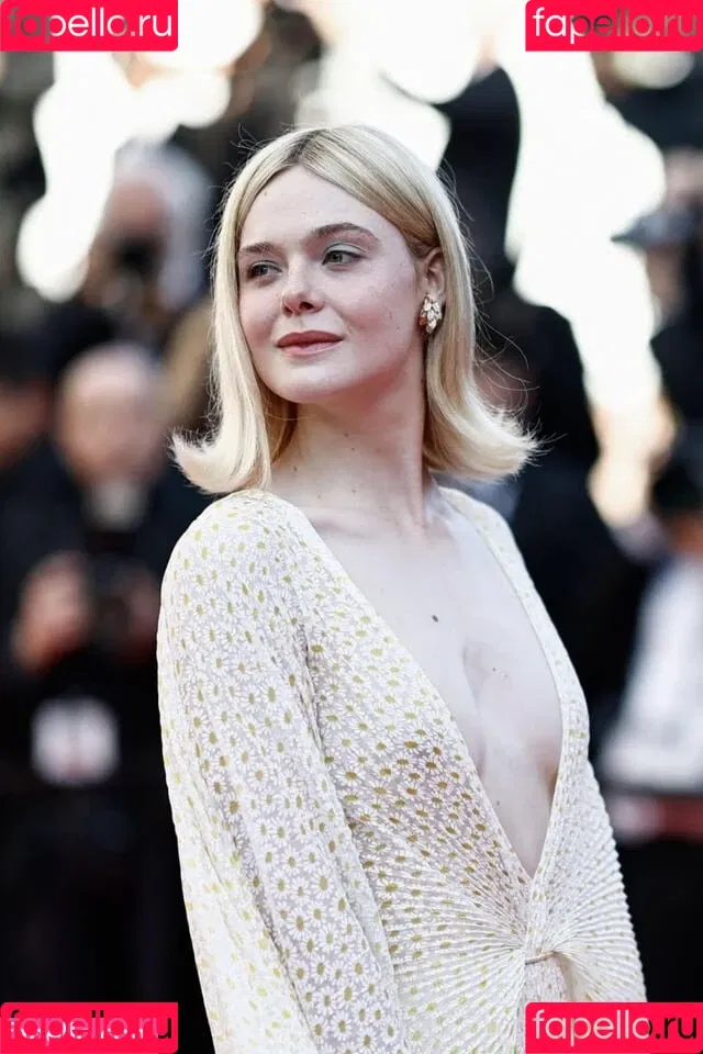 Elle Fanning / ellefanning Onlyfans Photo Gallery 