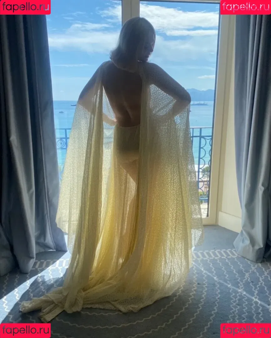 Elle Fanning / ellefanning Onlyfans Photo Gallery 
