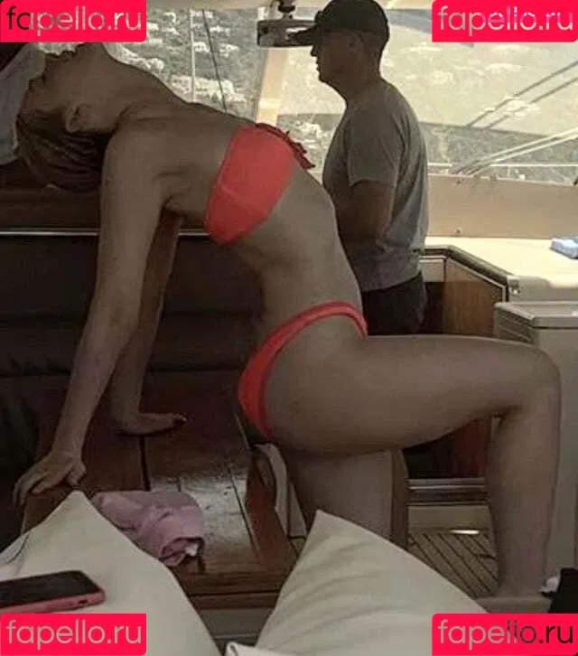Elle Fanning / ellefanning Onlyfans Photo Gallery 