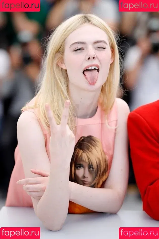 Elle Fanning / ellefanning Onlyfans Photo Gallery 