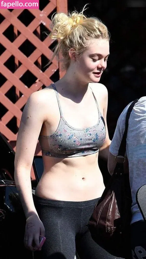Elle Fanning / ellefanning Onlyfans Photo Gallery 