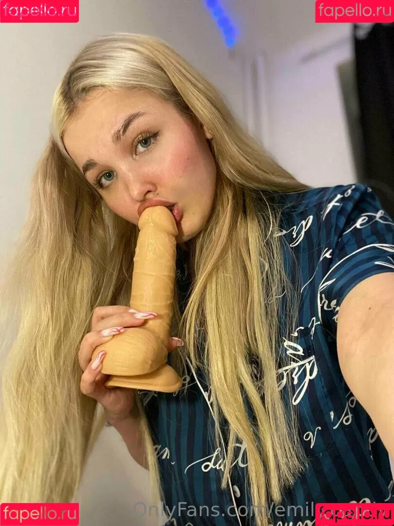 emilly_candy1 / emilycandy1 Onlyfans Photo Gallery 