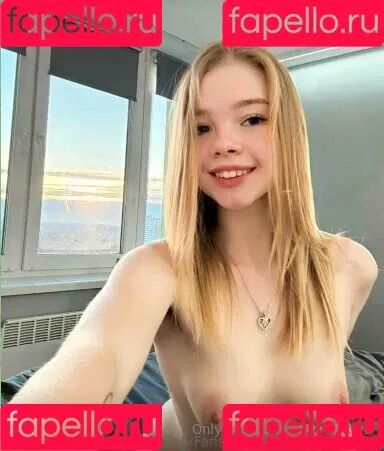 emilly_candy1 / emilycandy1 Onlyfans Photo Gallery 