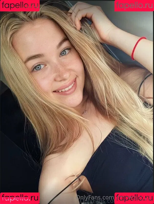 emilly_candy1 / emilycandy1 Onlyfans Photo Gallery 