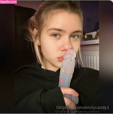 emilly_candy1 / emilycandy1 Onlyfans Photo Gallery 