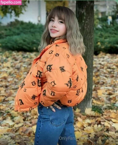 emilly_candy1 / emilycandy1 Onlyfans Photo Gallery 