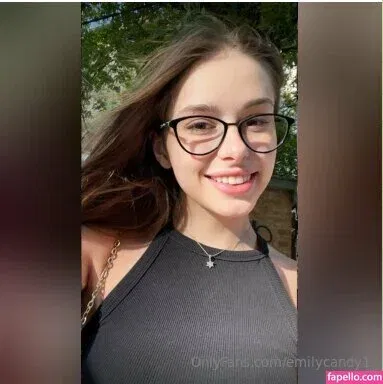 emilly_candy1 / emilycandy1 Onlyfans Photo Gallery 