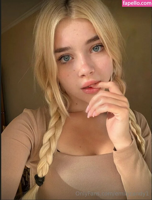 emilly_candy1 / emilycandy1 Onlyfans Photo Gallery 