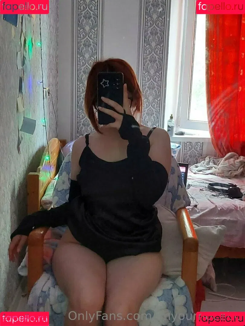 evagreenweb / imyournocebo Onlyfans Photo Gallery 