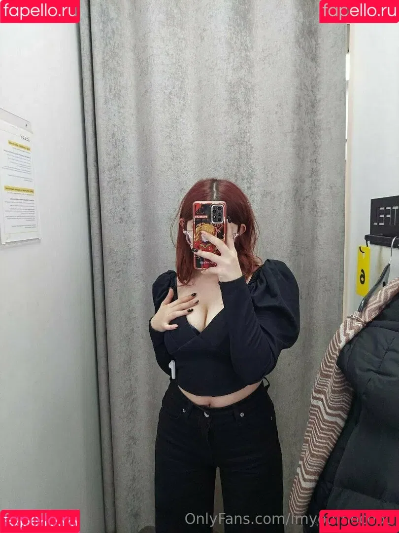 evagreenweb / imyournocebo Onlyfans Photo Gallery 