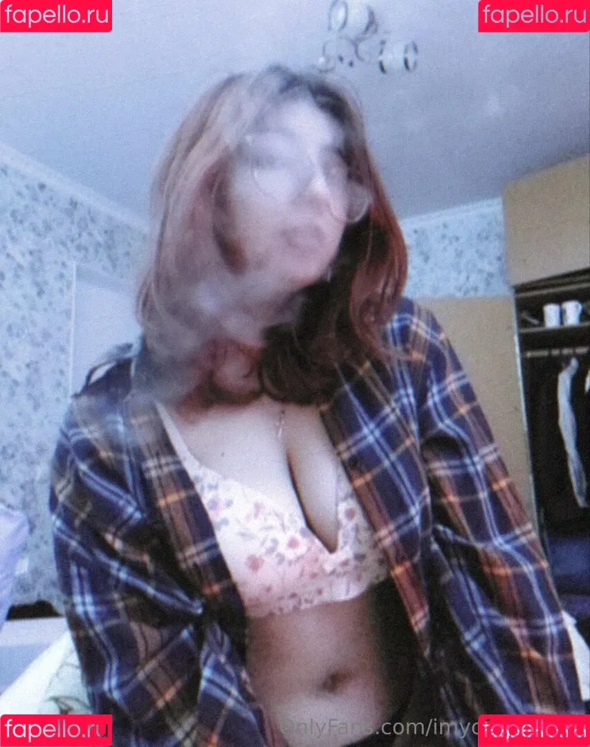 evagreenweb / imyournocebo Onlyfans Photo Gallery 