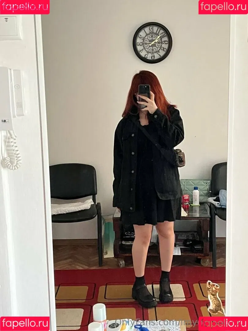 evagreenweb / imyournocebo Onlyfans Photo Gallery 