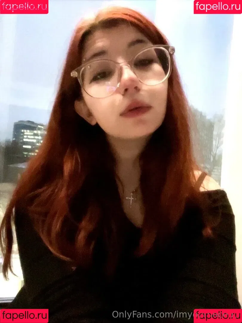 evagreenweb / imyournocebo Onlyfans Photo Gallery 