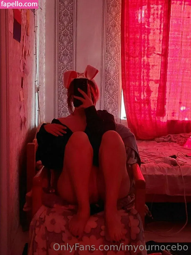 evagreenweb / imyournocebo Onlyfans Photo Gallery 