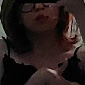 evagreenweb / imyournocebo Onlyfans Photo Gallery 