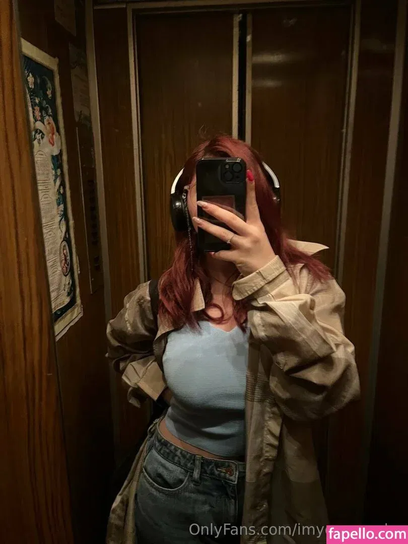 evagreenweb / imyournocebo Onlyfans Photo Gallery 