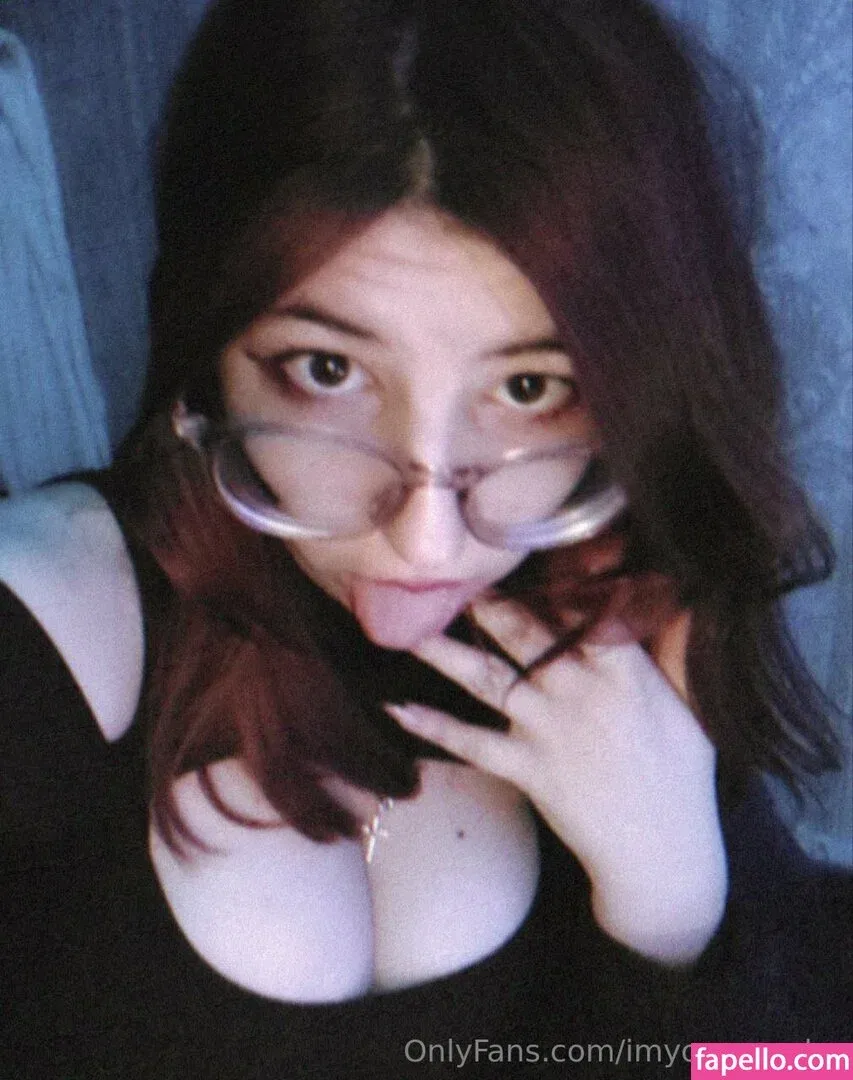 evagreenweb / imyournocebo Onlyfans Photo Gallery 