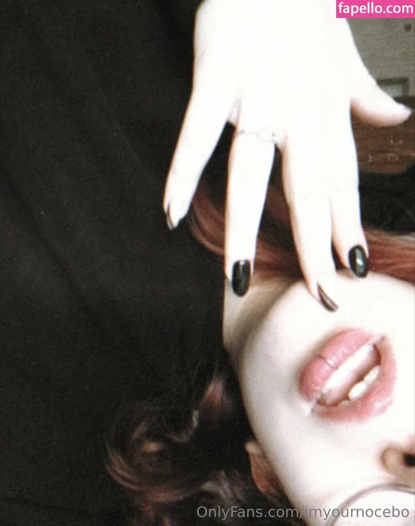 evagreenweb / imyournocebo Onlyfans Photo Gallery 