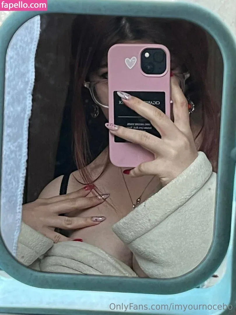 evagreenweb / imyournocebo Onlyfans Photo Gallery 