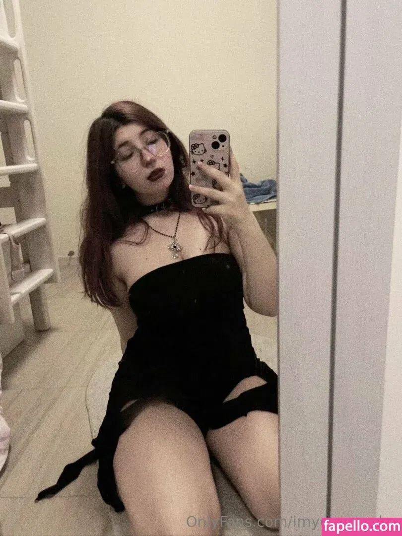 evagreenweb / imyournocebo Onlyfans Photo Gallery 