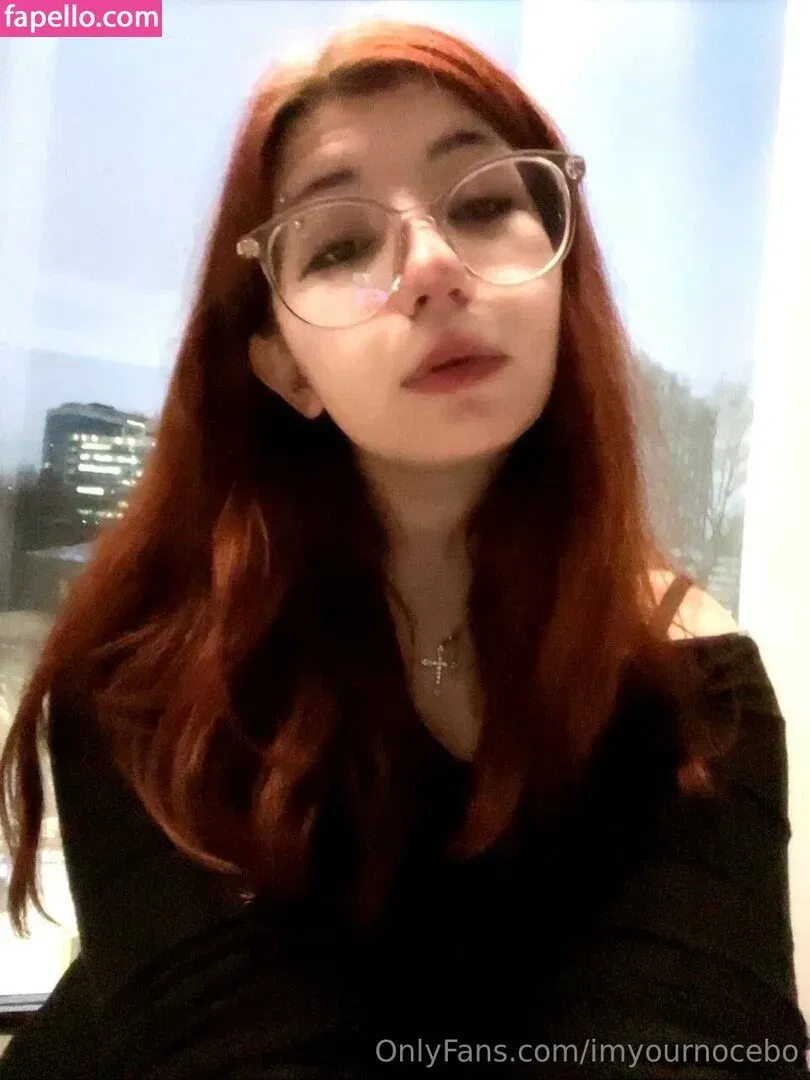 evagreenweb / imyournocebo Onlyfans Photo Gallery 