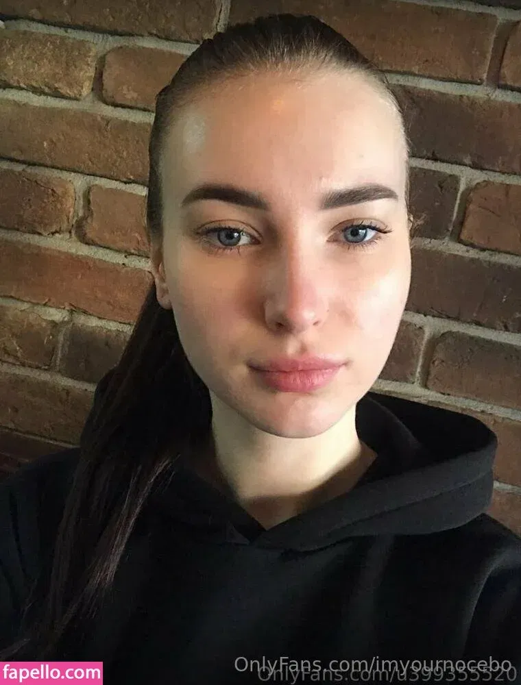 evagreenweb / imyournocebo Onlyfans Photo Gallery 