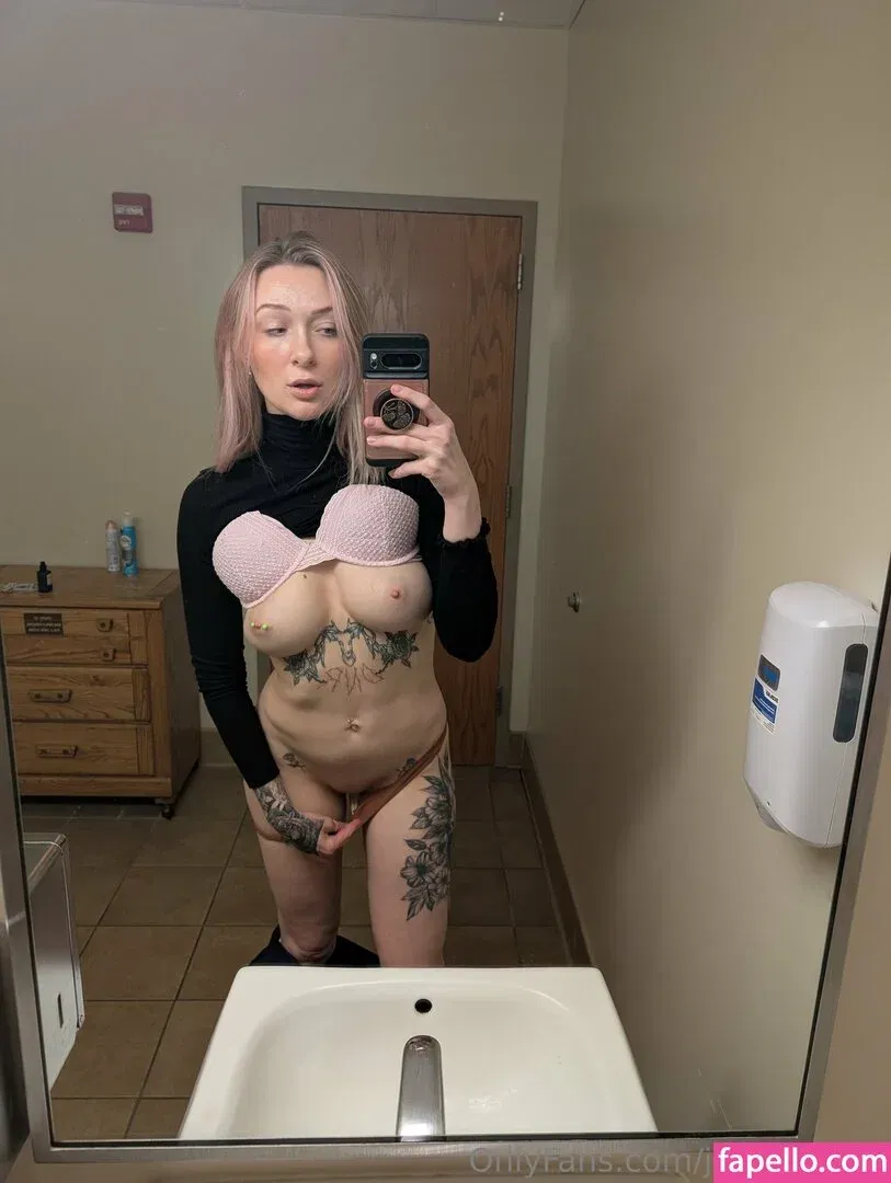 jessannn97 / jesserin97 Onlyfans Photo Gallery 