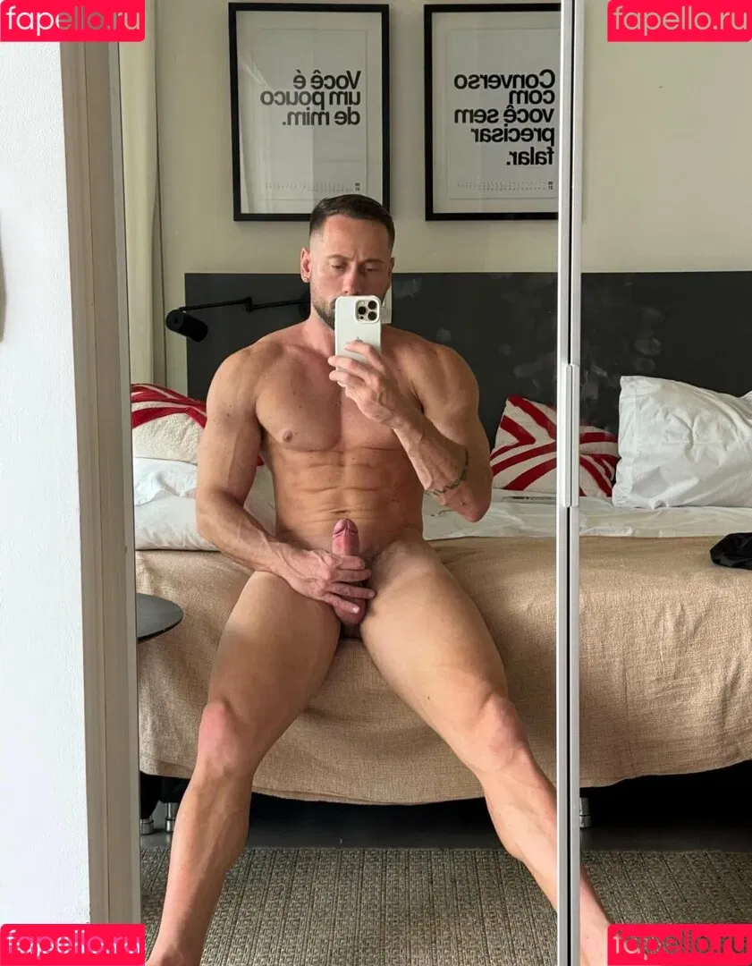 boyfromphub Onlyfans Photo Gallery 