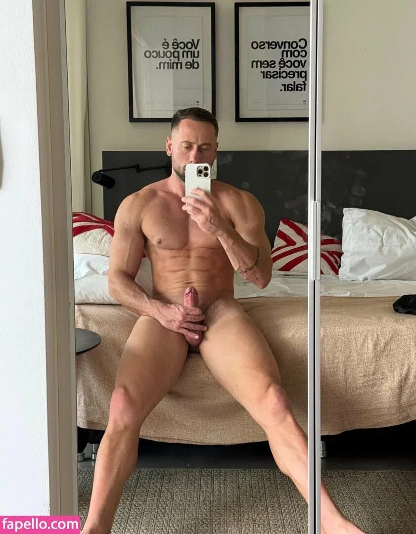 boyfromphub Onlyfans Photo Gallery 