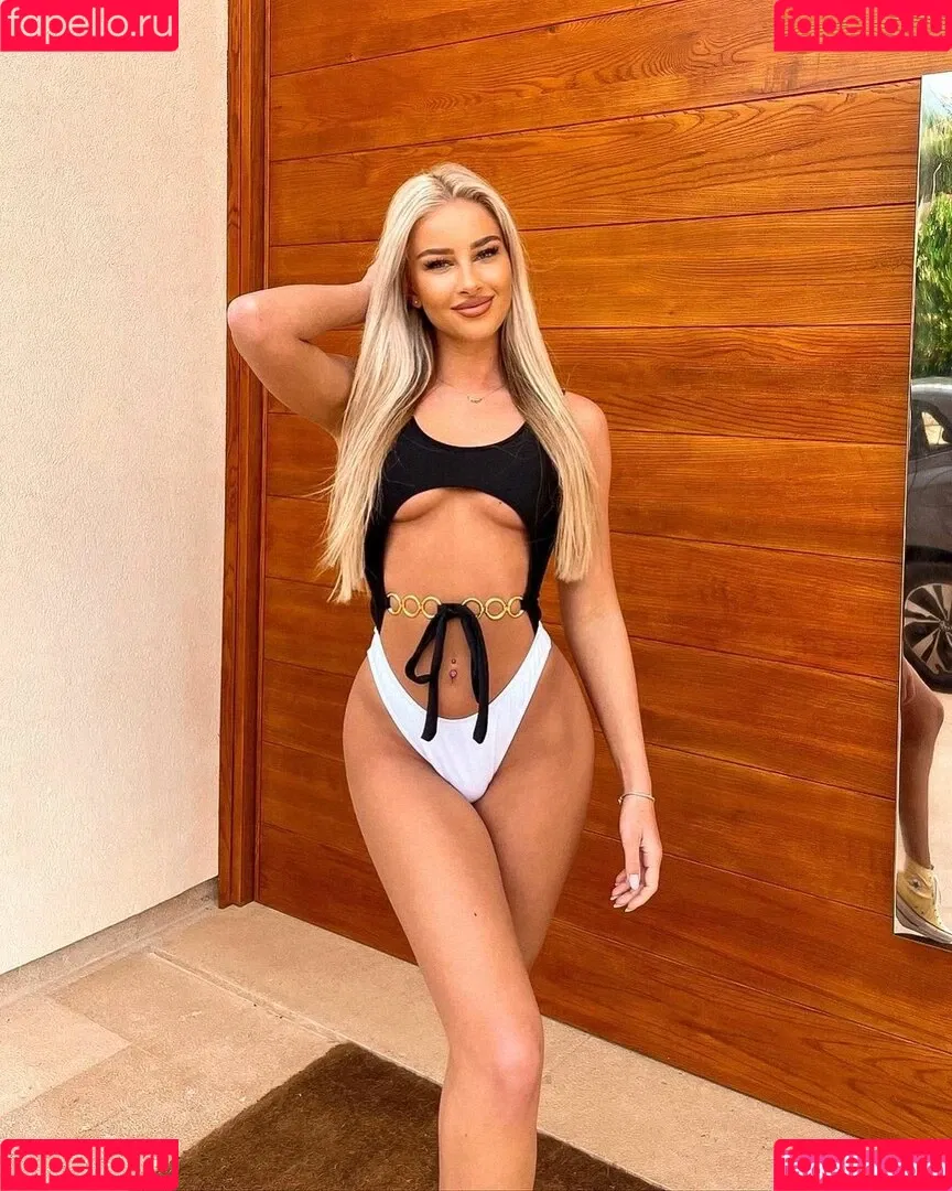 JackyZyrus / jacquelinax Onlyfans Photo Gallery 