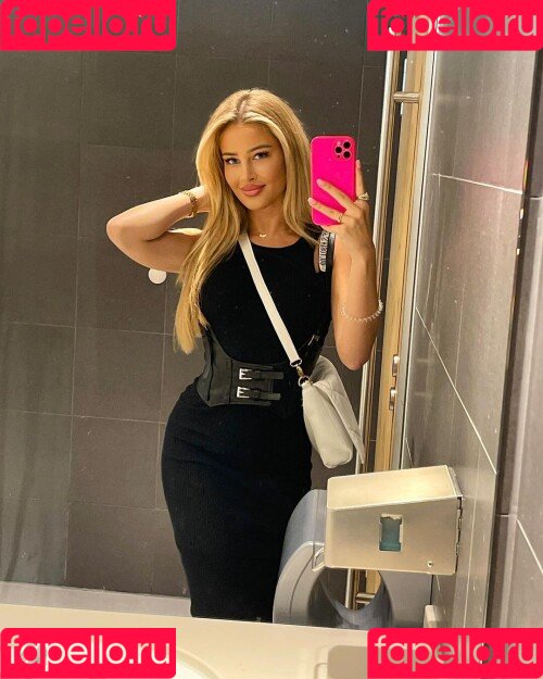 JackyZyrus / jacquelinax Onlyfans Photo Gallery 