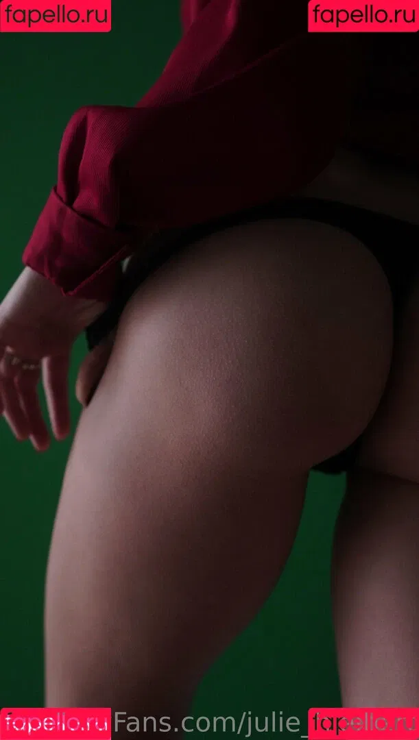 Julie Hielbert / julhbrt / julie_hielbert Onlyfans Photo Gallery 