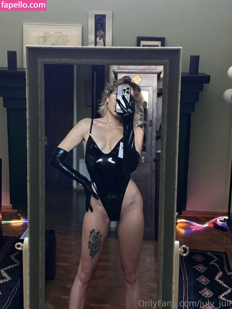 Julie Hielbert Nude Onlyfans Photo 18