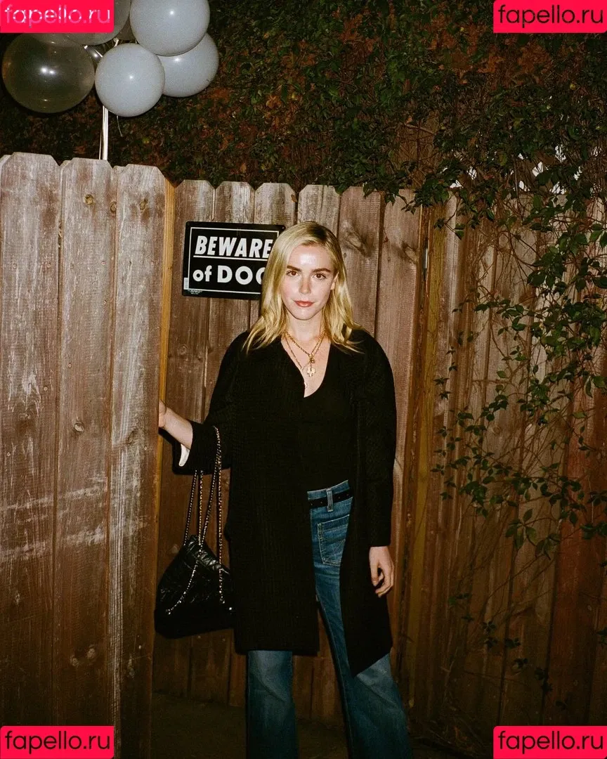 AdventuresSabrina / Kiernan Shipka / kiernanshipka Onlyfans Photo Gallery 