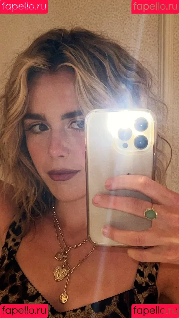 AdventuresSabrina / Kiernan Shipka / kiernanshipka Onlyfans Photo Gallery 