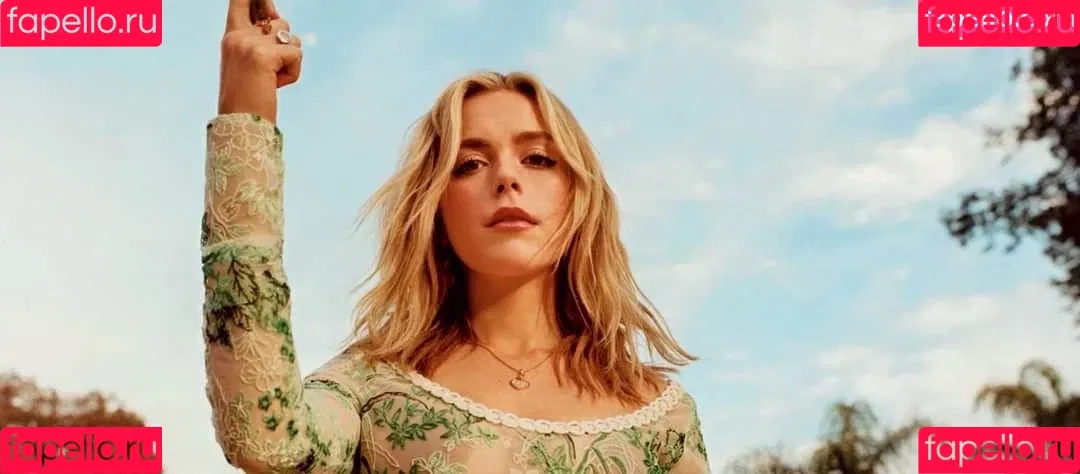 AdventuresSabrina / Kiernan Shipka / kiernanshipka Onlyfans Photo Gallery 