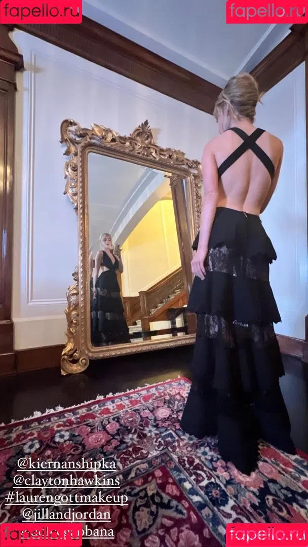 AdventuresSabrina / Kiernan Shipka / kiernanshipka Onlyfans Photo Gallery 