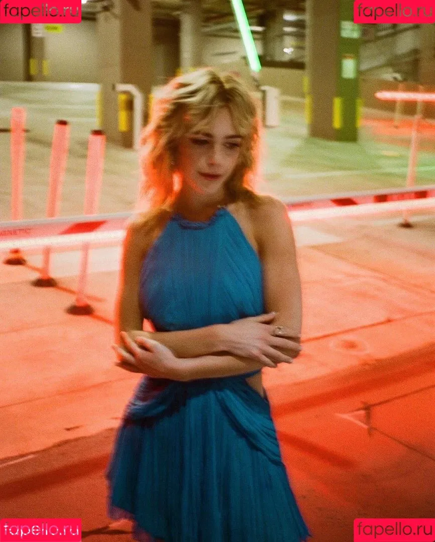 AdventuresSabrina / Kiernan Shipka / kiernanshipka Onlyfans Photo Gallery 
