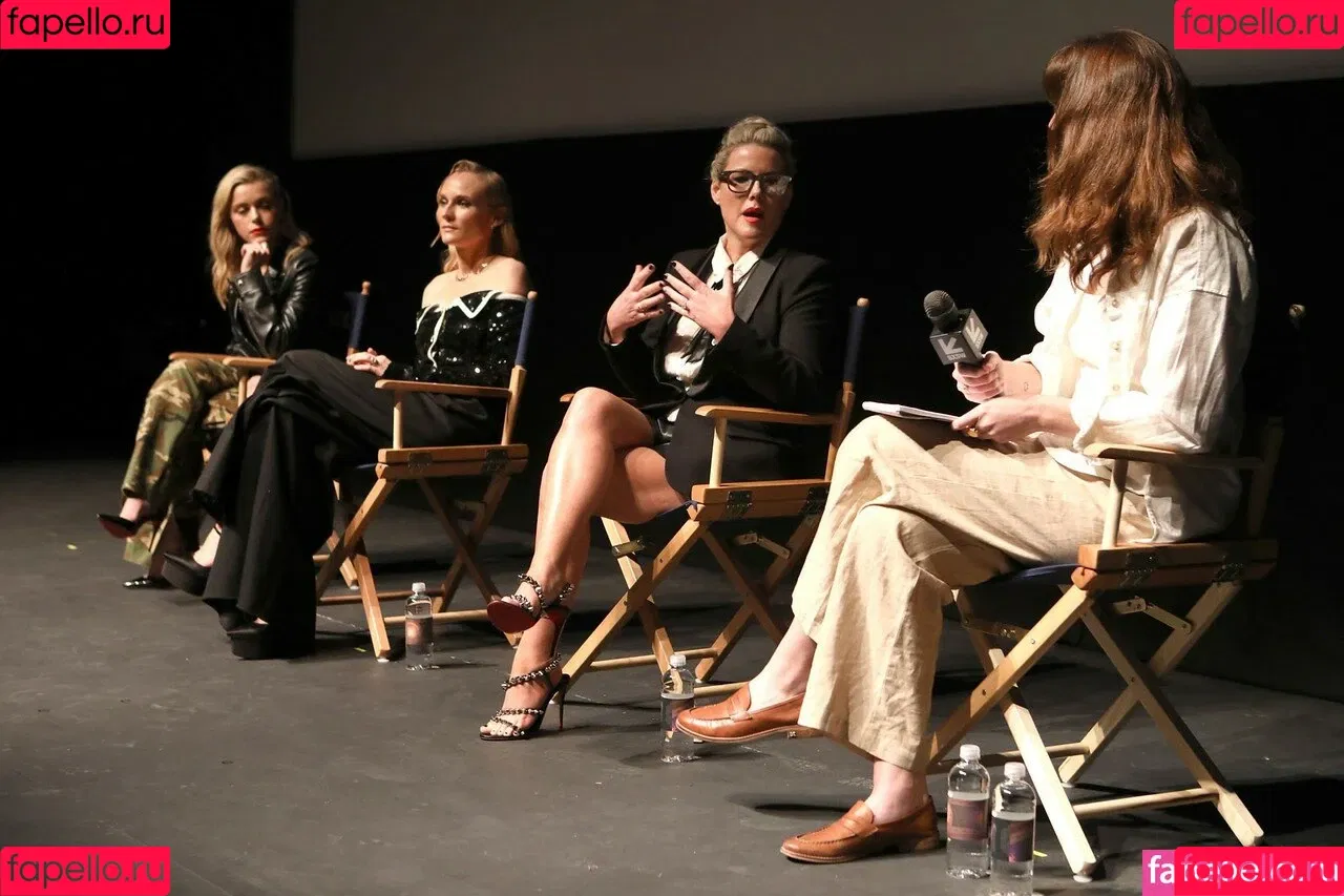 AdventuresSabrina / Kiernan Shipka / kiernanshipka Onlyfans Photo Gallery 