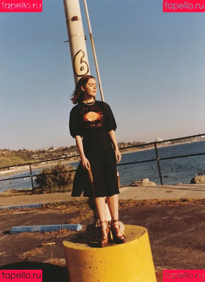 AdventuresSabrina / Kiernan Shipka / kiernanshipka Onlyfans Photo Gallery 