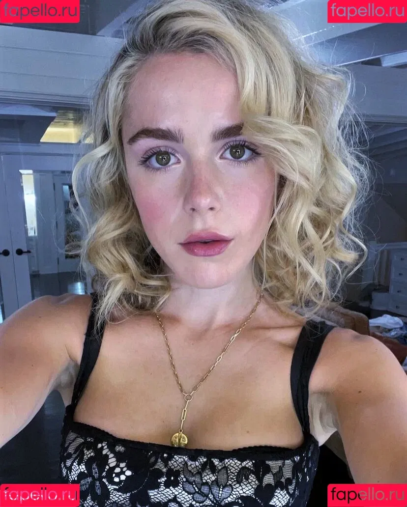 AdventuresSabrina / Kiernan Shipka / kiernanshipka Onlyfans Photo Gallery 