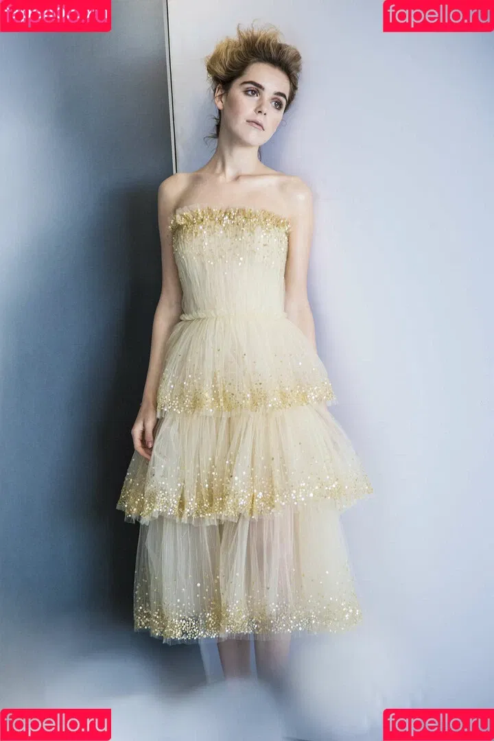 AdventuresSabrina / Kiernan Shipka / kiernanshipka Onlyfans Photo Gallery 