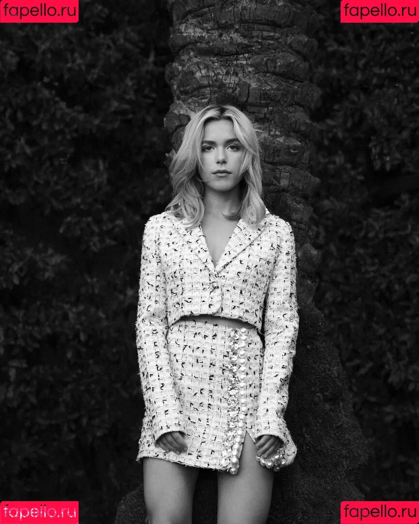 AdventuresSabrina / Kiernan Shipka / kiernanshipka Onlyfans Photo Gallery 