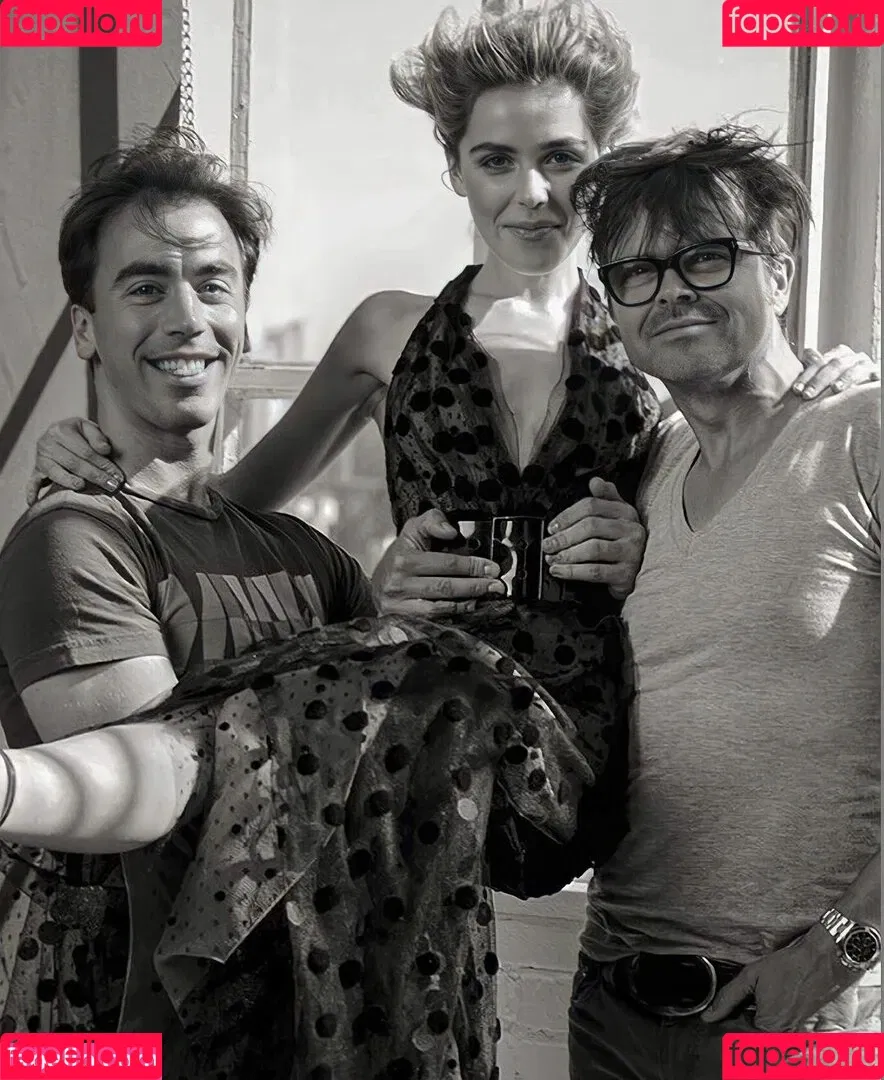 AdventuresSabrina / Kiernan Shipka / kiernanshipka Onlyfans Photo Gallery 